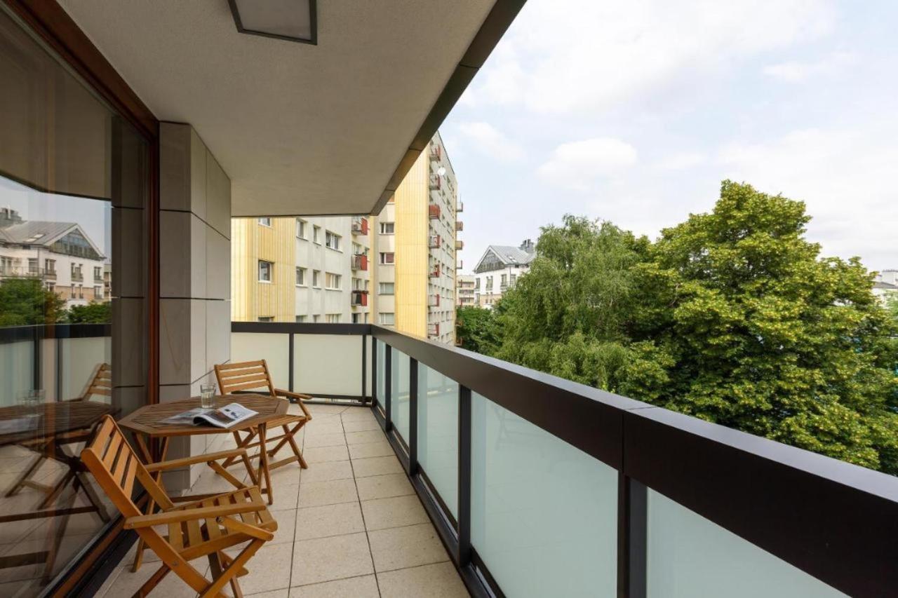 Modern Apartment With Pool Near Golden Terraces Warsawa Bagian luar foto
